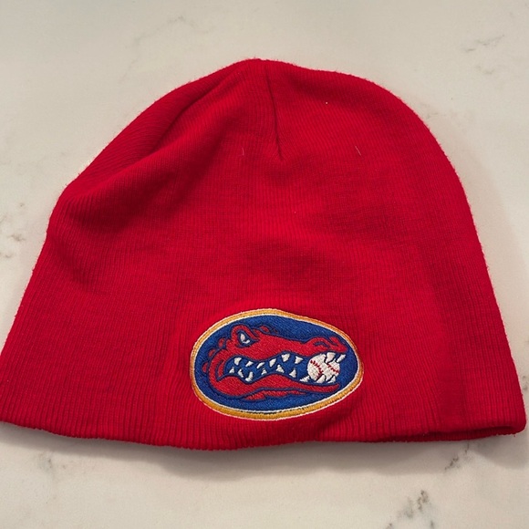 Gator baseball Red Mens Beanie - Picture 1 of 2